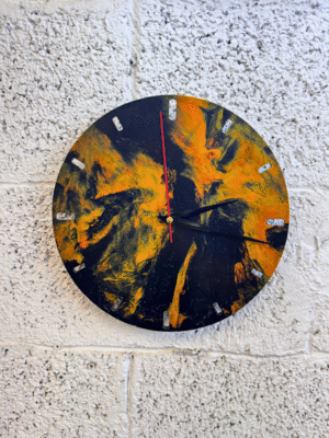 שעון קיר ממוחזר